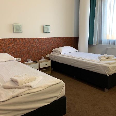 Motel Ruta 33 Arad Exterior foto