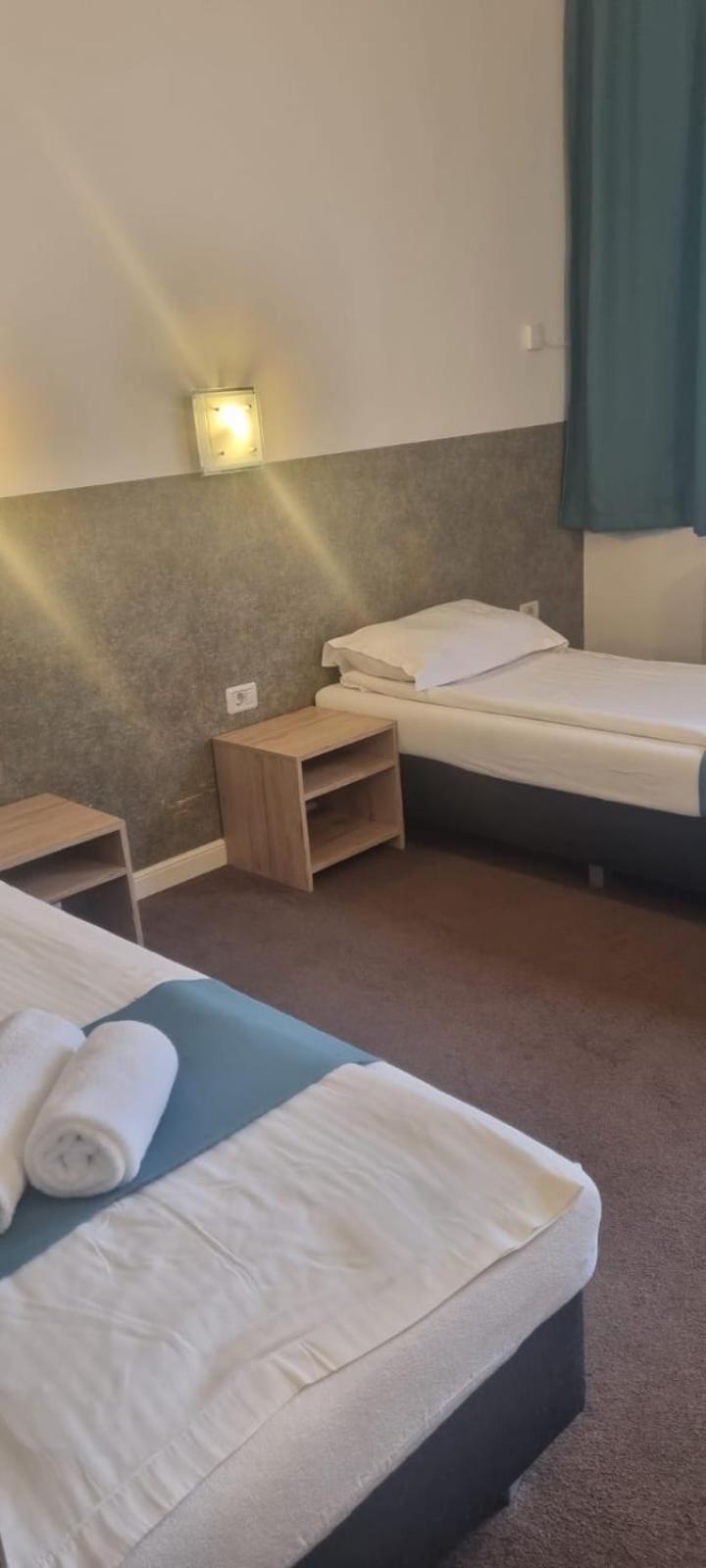 Motel Ruta 33 Arad Exterior foto